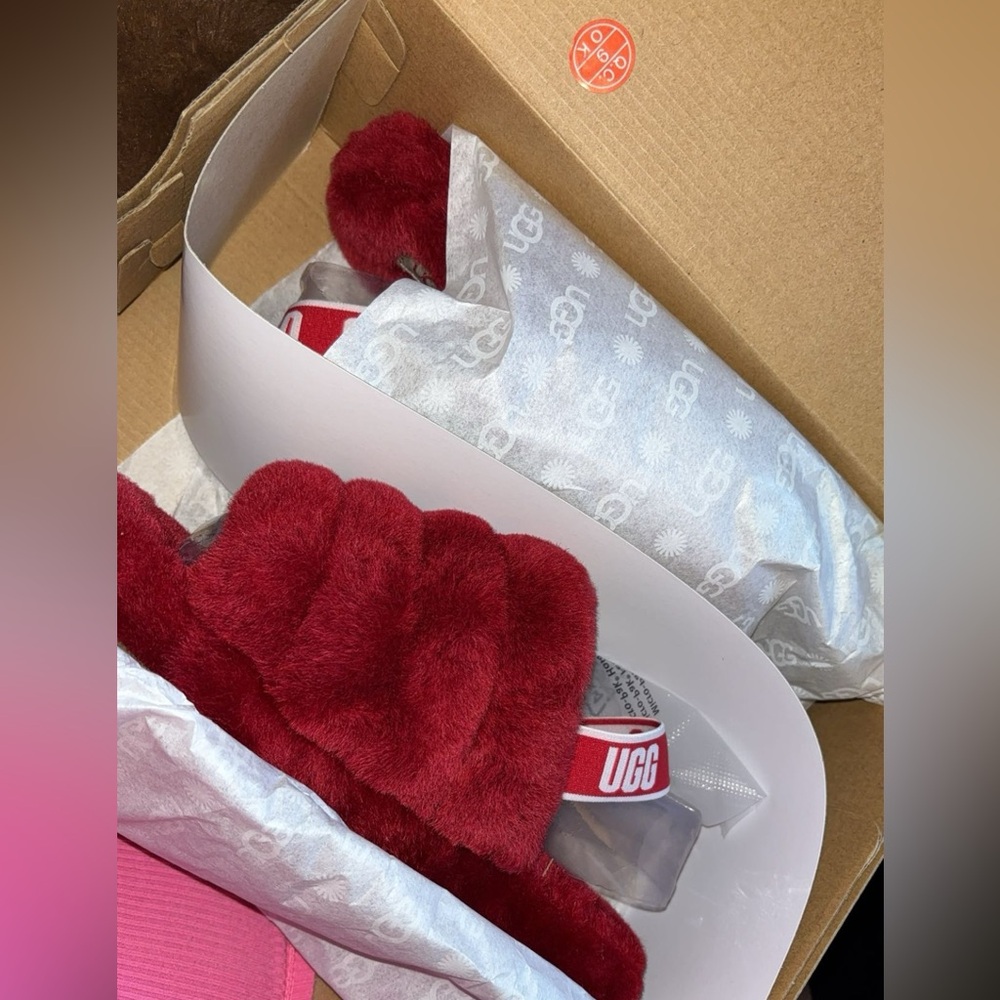 Brand new UGG slides